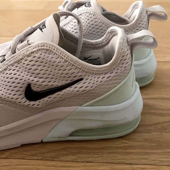 Nike Sneakers - Picture 6 of 7